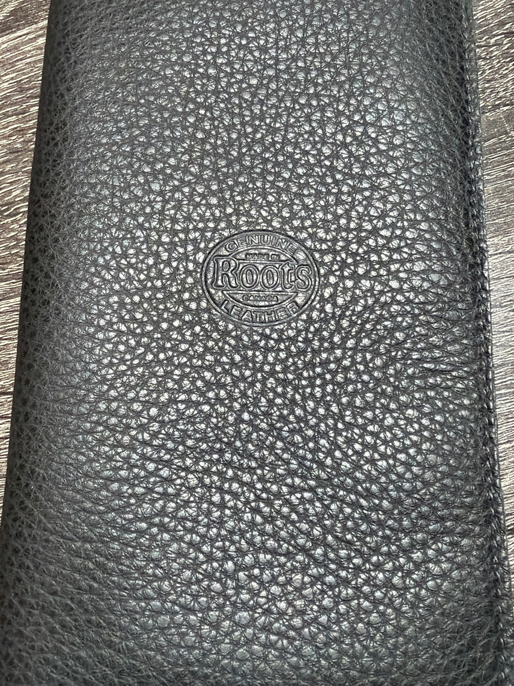 Roots Black Genuine Leather Passport Holder Wallet Checkbook Clutch